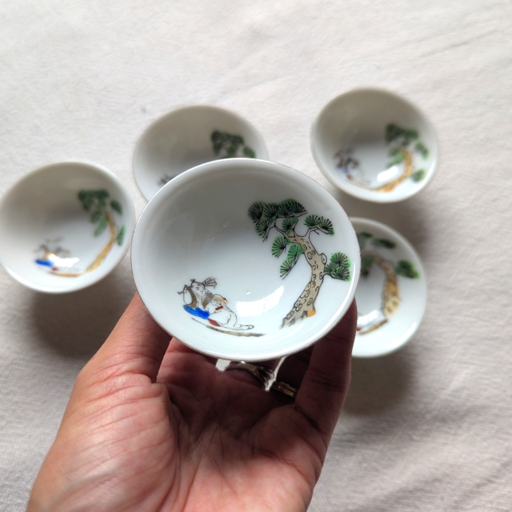 Vintage Made In Japan Set of 5 Hand-Painted Ceramic Sake Cups Sauser